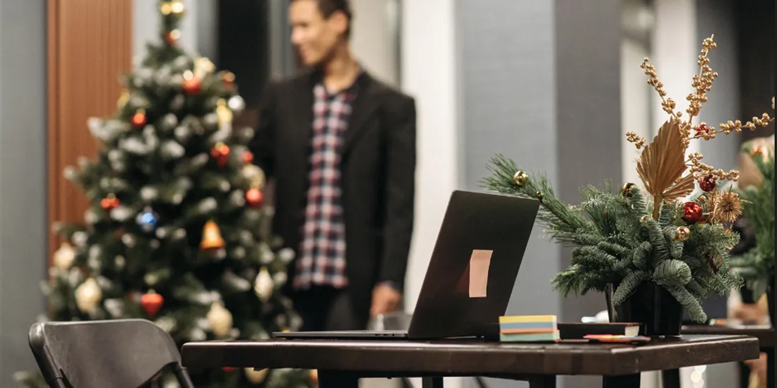 christmas office decoration ideas